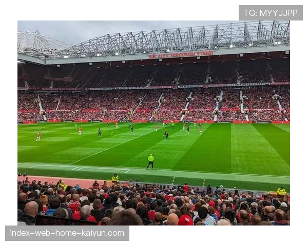 朗斯主场强势之谜 中场人数优势与边后卫前插战术解析