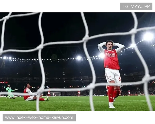 曼联客场战术应对一周双赛，卡里克轮换策略缓解阵容疲劳